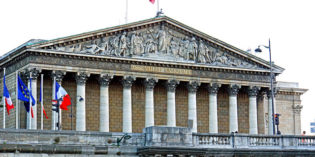In coalitions, parties tend to receive their proportional share of ministries In coalitions, parties tend to receive their proportional share of ministries
