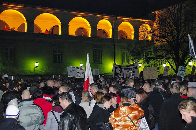 An anti-corruption protest in Maribor, Lithuania (Credit: Jumpin'Jack CC BY 2.0)