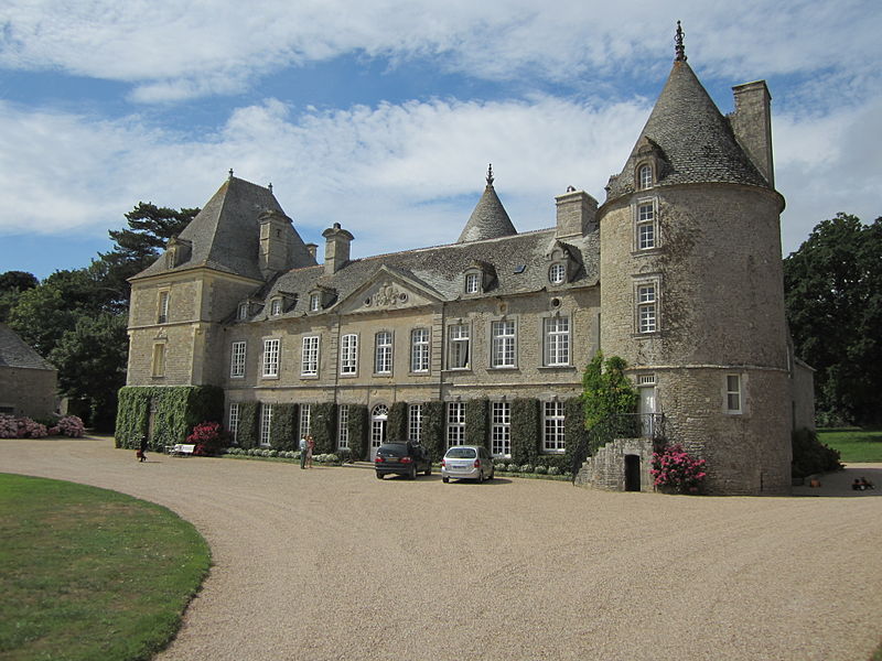Château de Tocqueville, Manche, via Wikimedia Commons CC BY SA 3.0 unported